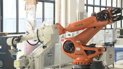 南朗哈工大机器人智能制造服务平台正式揭牌!